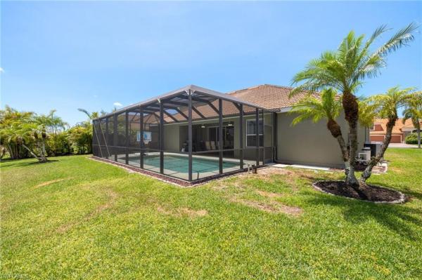 Valencia Lakes, 2115 Grove Dr, Naples, Florida 34120, image 1