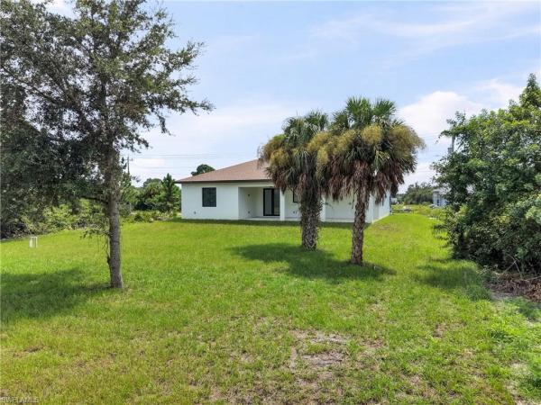 Lehigh Acres Residential, 831 E Bently St, Lehigh Acres, Florida 33974, image 1