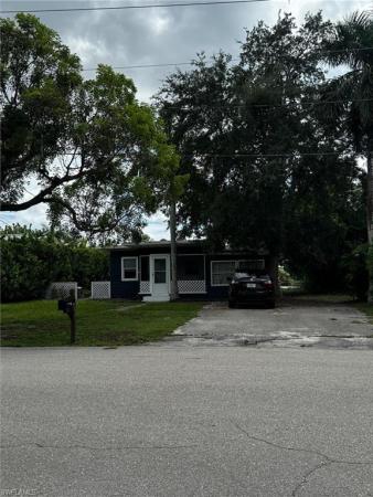 Lake Forest, 1166 N 12th Ave, Naples, Florida 34102, image 1
