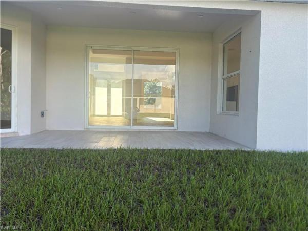 829 S Downer Ave, Lehigh Acres, Florida 33974, image 1