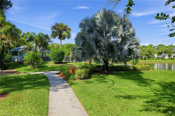 380 Gabriel Cir #8, Naples, Florida 34104, image 1