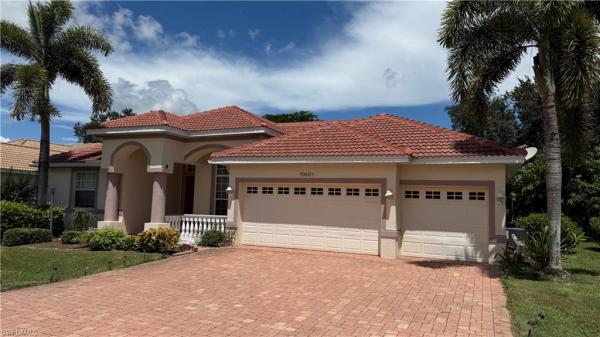 Chadwyck Square At Sir Michaels Place, 10601 Sir Michaels Place Dr, Bonita Springs, Florida 34135, image 1