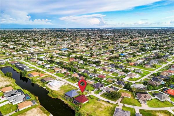 Cape Coral Residential, 927 28th Ter, Cape Coral, Florida 33914, image 1
