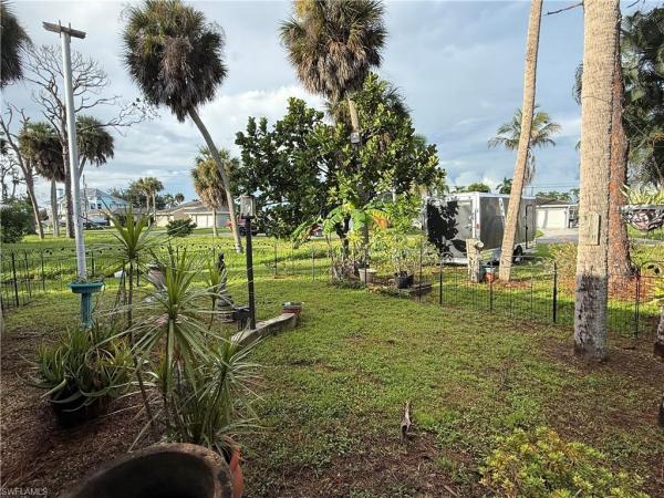 Island Park Woodlands, 6090 SW Island Park Ct, Fort Myers, Florida 33908, image 1