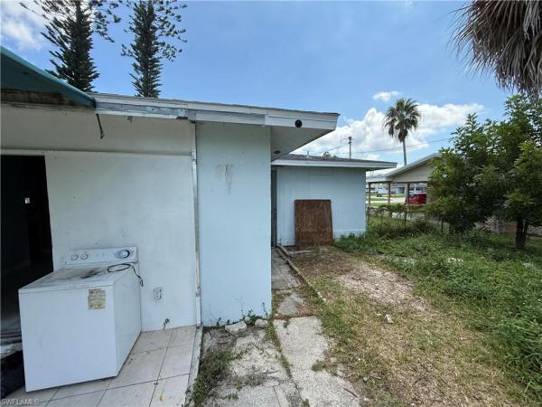 Cape Coral Residential, 406 15th Ave, Cape Coral, Florida 33909, image 2