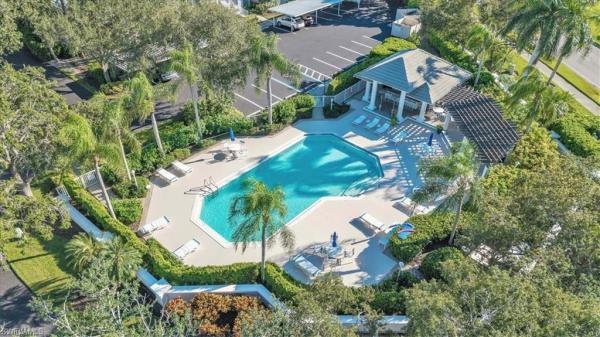 8200 Twelve Oaks Cir #423, Naples, Florida 34113, image 1
