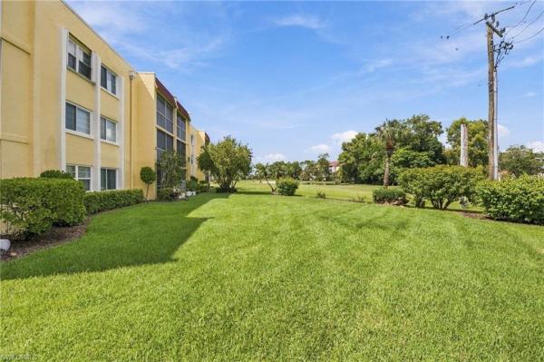 1057 Forest Lakes Dr #307, Naples, Florida 34105, image 1
