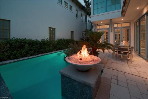 Olde Naples, 982 S 9th Ave, Naples, Florida 34102, image 1