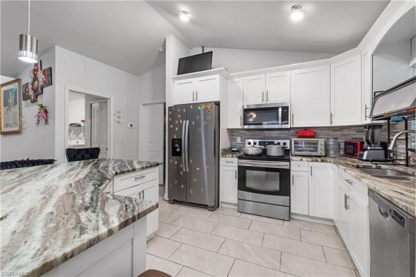 Lehigh Acres, 2618 Helen Cir, Lehigh Acres, Florida 33971, image 1