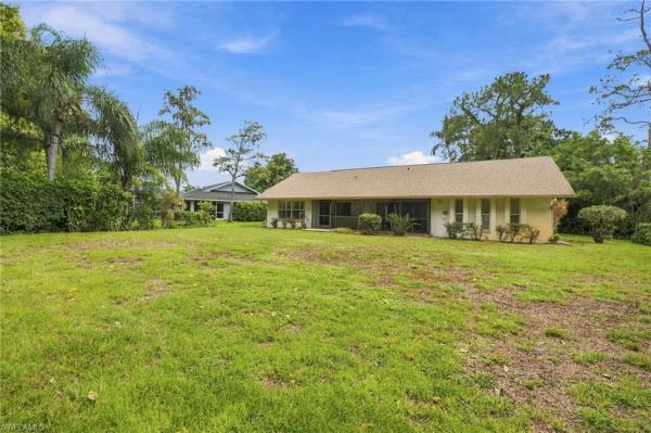 Kings Lake, 3066 Round Table Ln, Naples, Florida 34112, image 1