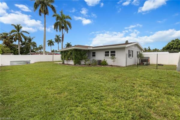 McGregor Groves, 1458 Byron Rd, Fort Myers, Florida 33919, image 1