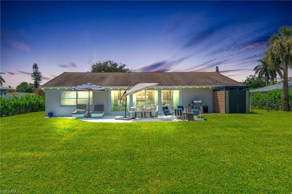 2649 Longboat Dr, Naples, Florida 34104, image 1