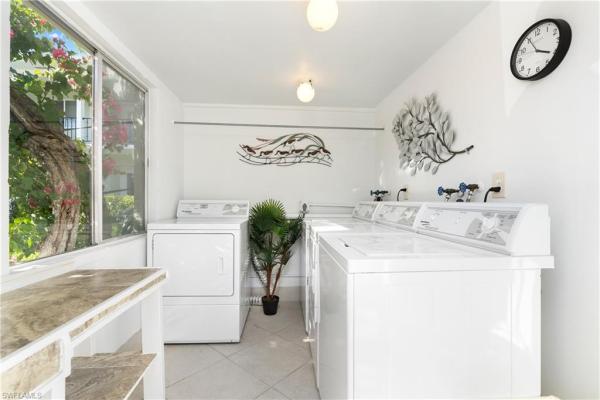 466 S 12th Ave, Naples, Florida 34102, image 1