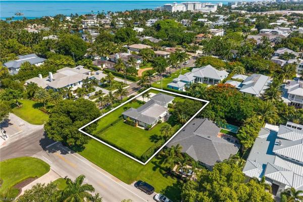 Olde Naples, 444 N 3rd St, Naples, Florida 34102, image 1