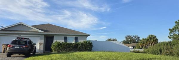 Lehigh Acres, 2908 SW 43rd St, Lehigh Acres, Florida 33976, image 1