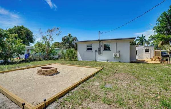 Mead Villas, 3067 Royal Palm Ave, Fort Myers, Florida 33901, image 1