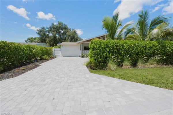 South Tamiami Heights, 3512 Okeechobee St, Naples, Florida 34112, image 1
