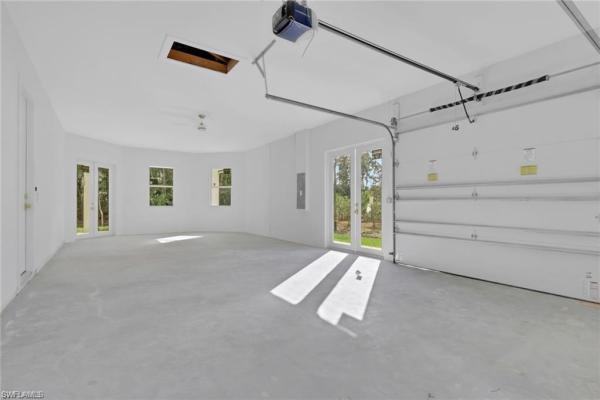 Logan Woods, 160 S Logan Blvd, Naples, Florida 34119, image 1
