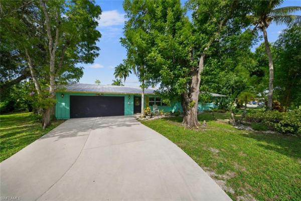 Fort Myers Villas, 8700 Exeter St, Fort Myers, Florida 33907, image 1
