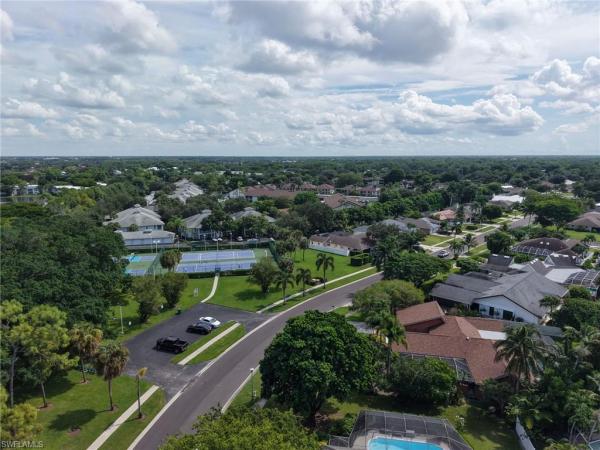 Pine Woods, 2370 Pine Woods Cir #35, Naples, Florida 34105, image 1