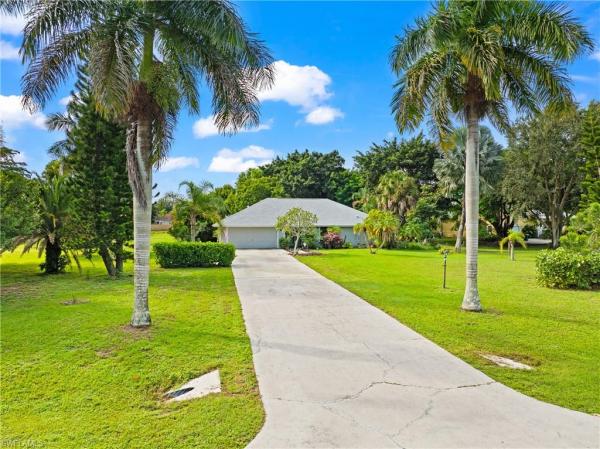 Four Seasons, 1940 Curling Ave, Naples, Florida 34109, image 1