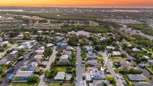 Gulf Shores, 2778 Shoreview Dr, Naples, Florida 34112, image 1