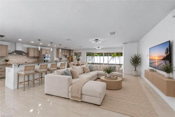 Town & River, 971 Town And River Dr, Fort Myers, Florida 33919, image 1