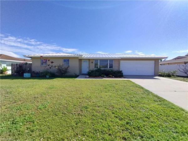 Cypress Lake Country Club Estates, 1614 Flossmoor Rd, Fort Myers, Florida 33919, image 1