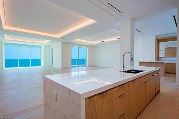 901 N Gulf Shore Blvd #C-402, Naples, Florida 34102, image 1