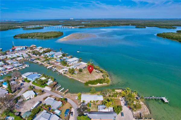 105 Bayshore Way, Goodland, Florida 34140, image 1