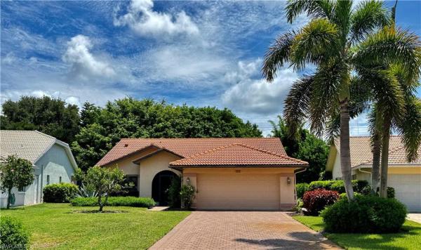 Foxfire Golf & Country Club, 565 Kings Way, Naples, Florida 34104, image 1