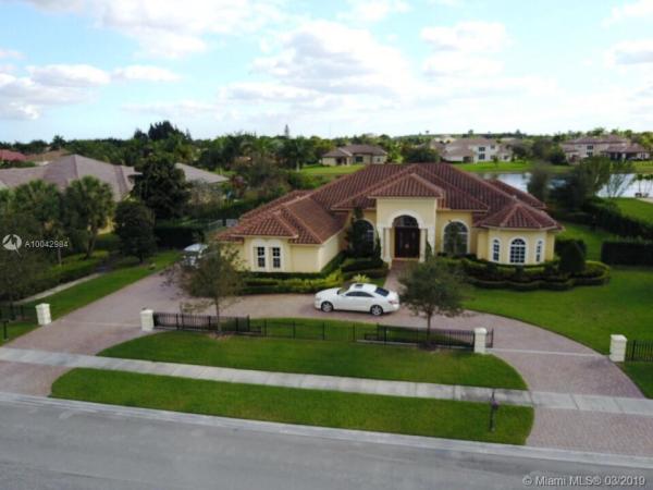 Woodbridge Ranches, 14450 Jockey Cir N, Davie, Florida 33330, image 1