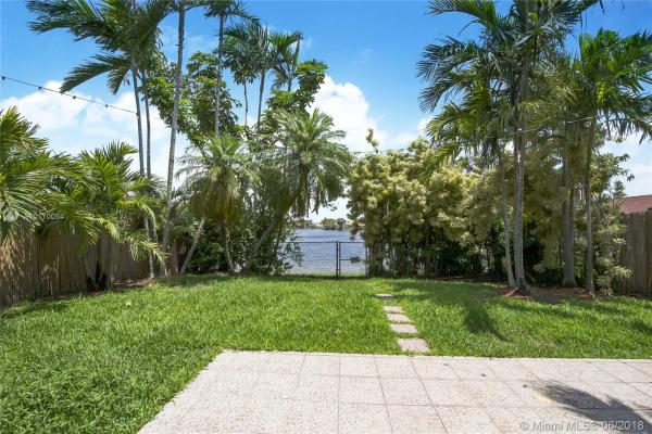 Arborgate Patio Homes At Kendall Lakes East, 6423 SW 134th Pl, Kendale Lakes, Florida 33183, image 2