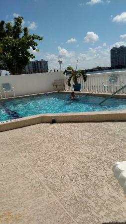 Eden Roc, 17900 N Bay Rd #401, Sunny Isles Beach, Florida 33160, image 2