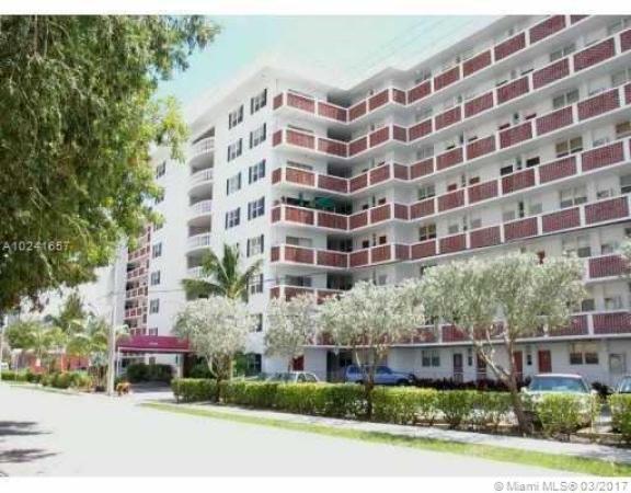 Eastern Shores White House, 3660 NE 166 St #708, North Miami Beach, Florida 33160, image 2