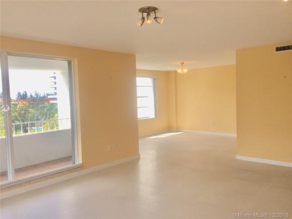 Commodore Club South, 199 Ocean Lane Dr #515, Key Biscayne, Florida 33149, image 2