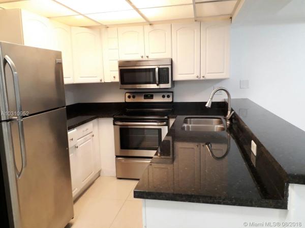 Les Chateaux At International Gardens, 12060 SW 19TH LN #200, Tamiami, Florida 33175, image 2