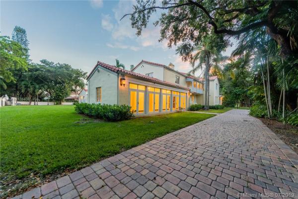 Coral Gables Country Club, 3800 Granada Blvd, Coral Gables, Florida 33134, image 2