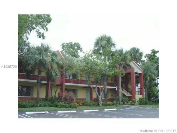 706 Meadows Cir, Boynton Beach, Florida 33436, image 2
