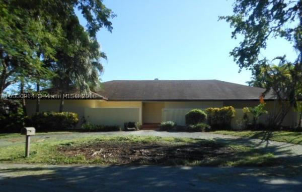 Charlotte Estates, 7840 SW 173rd Ter, Palmetto Bay, Florida 33157, image 1