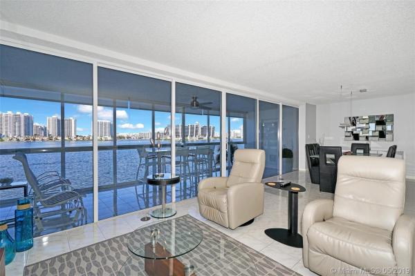 Le Maisonneuve, 17700 N Bay Rd #407, Sunny Isles Beach, Florida 33160, image 2