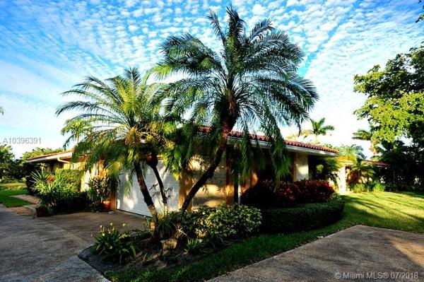 Loch Lomond, 7215 Gleneagle Dr, Miami Lakes, Florida 33014, image 2