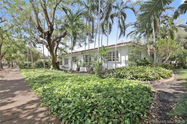 Riviera, 6410 Cellini St, Coral Gables, Florida 33146, image 2