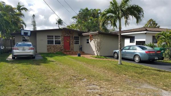 Coral Villas, 6464 SW 31st St, Coral Terrace, Florida 33155, image 2