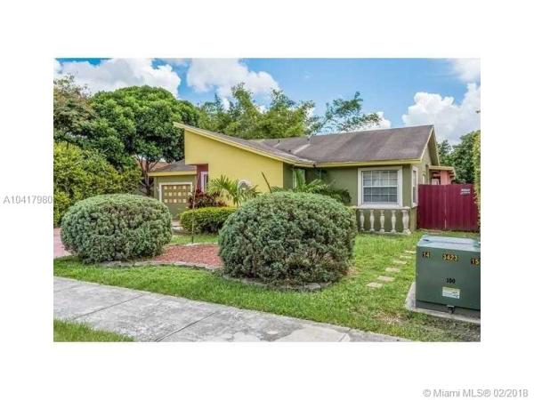 Woodfield, 14364 SW 107th Ter, The Hammocks, Florida 33186, image 2