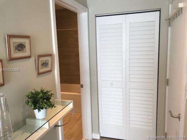 Le Parc At Brickell, 1600 SW 1st Ave #801, Miami, Florida 33129, image 2