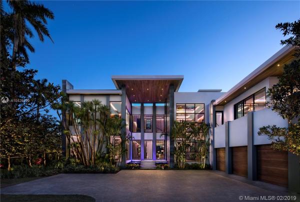 Sunset Islands, 1600 W 25th St, Miami Beach, Florida 33140, image 2