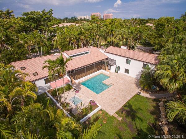 Cocoplum, 190 Los Pinos Ct, Coral Gables, Florida 33143, image 2
