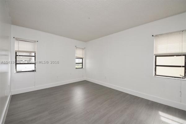 Belo Horizonte, 6444 Collins Ave #504, Miami Beach, Florida 33141, image 3