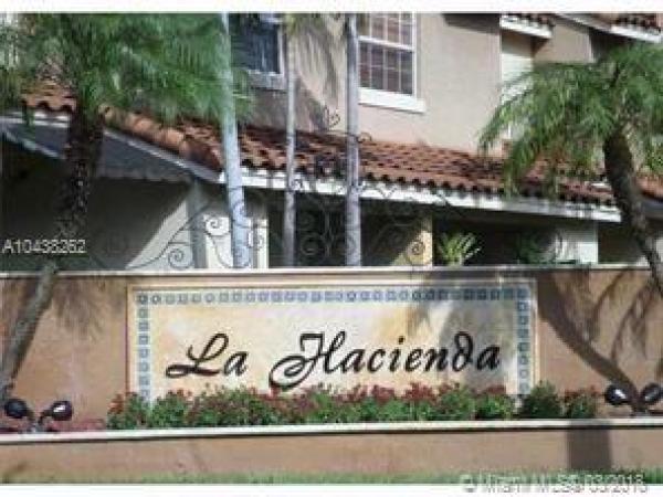 La Hacienda Country Club Of Miami, 18310 NW 68th Ave #O, Country Club, Florida 33015, image 2